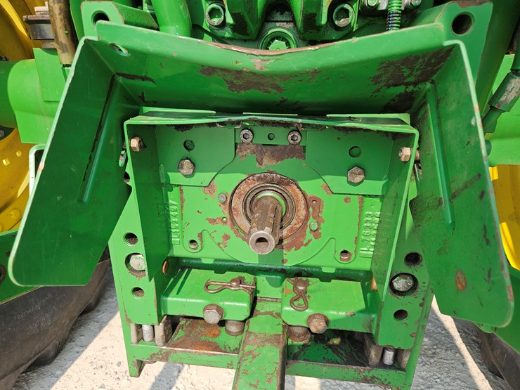 2011-john-deere-7230-image-19