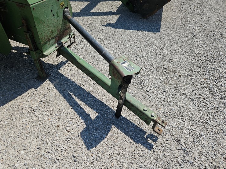 john-deere-336-image-2