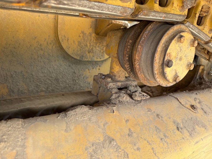 2016-caterpillar-d3k2-lgp-image-15