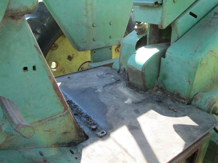 1963-john-deere-3010-image-25
