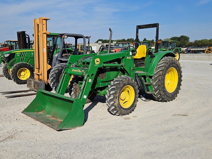 2004-john-deere-6320-image-1