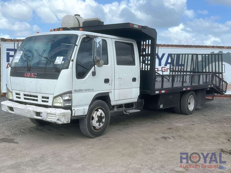 2006-gmc-w5500-image-1