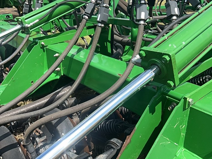 john-deere-1890-image-13