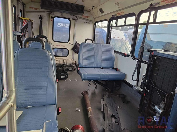 2016-ford-e450-image-18