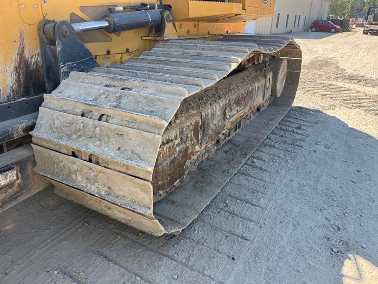 2021-deere-750l-image-12