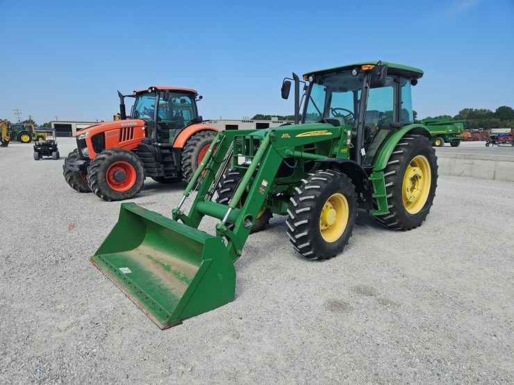 2010-john-deere-6115d-image-1