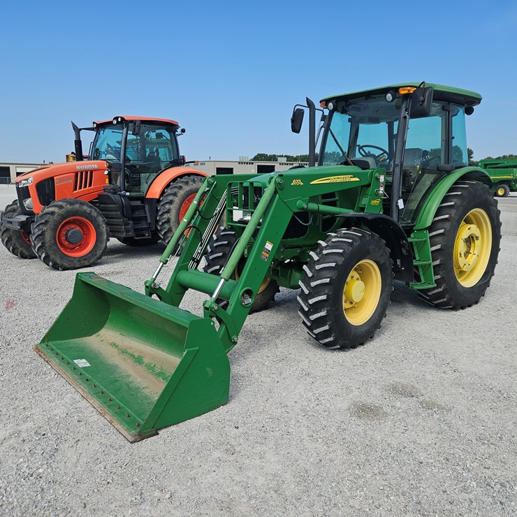 2010 JOHN DEERE 6115D