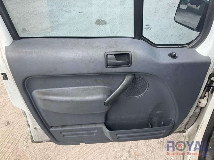 2012-ford-transit-connect-image-10