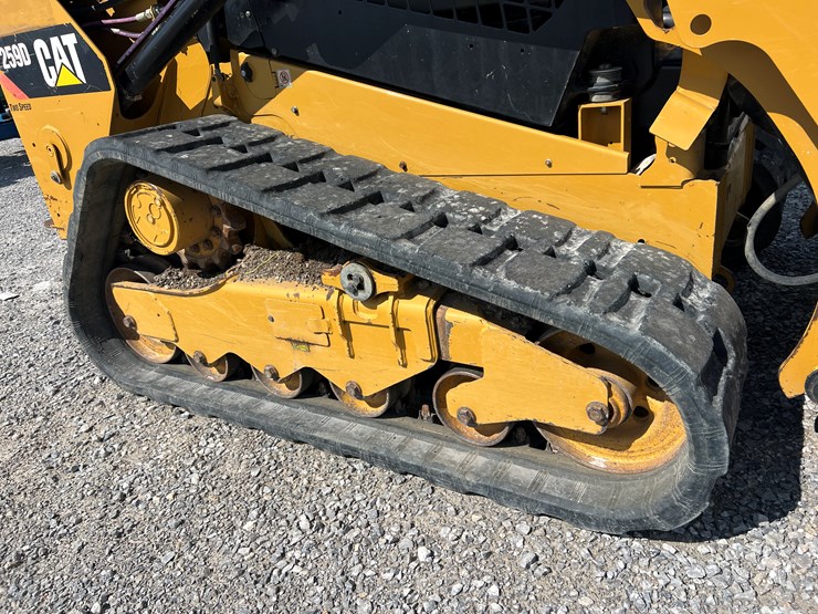 caterpillar-259d-image-11