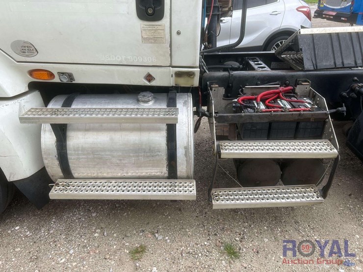 2012-international-prostar-image-15