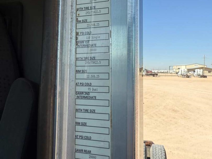 2013-kenworth-t660-image-18