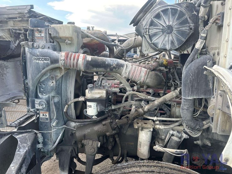 2012-peterbilt-382-image-14