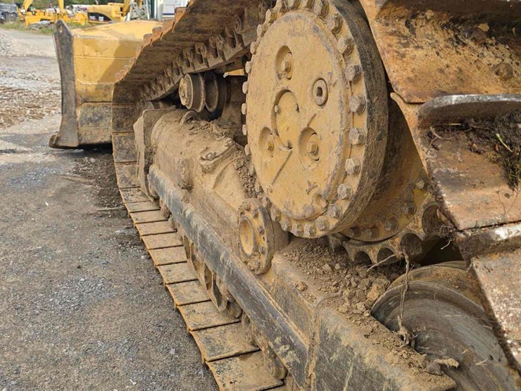caterpillar-d6n-xl-image-12