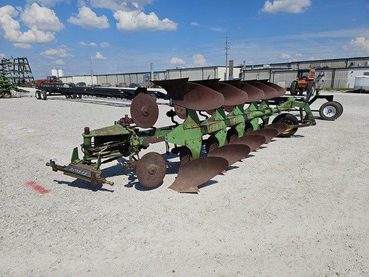 #203533-•-john-deere-f935h-rollover-plow-image-1
