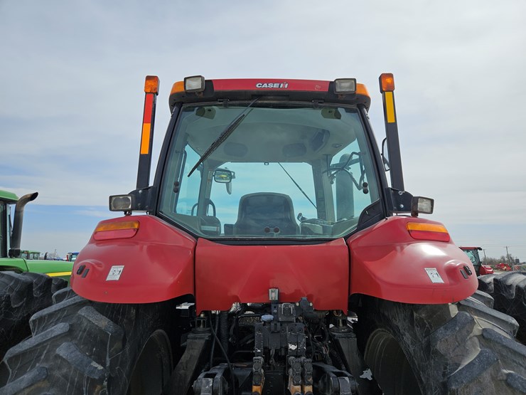 2010-case-ih-magnum-190-image-9
