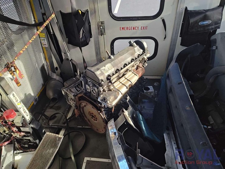 2016-ford-e450-image-20