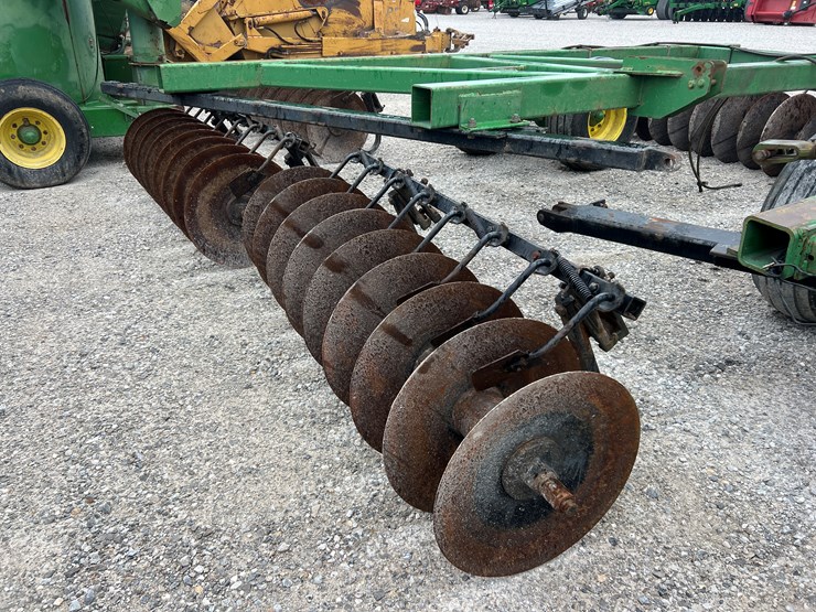 john-deere-637-image-8