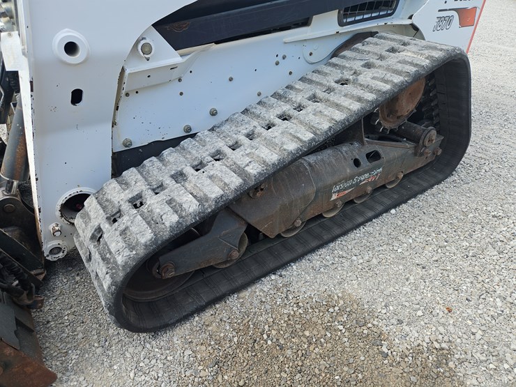 2020-bobcat-t870-image-15