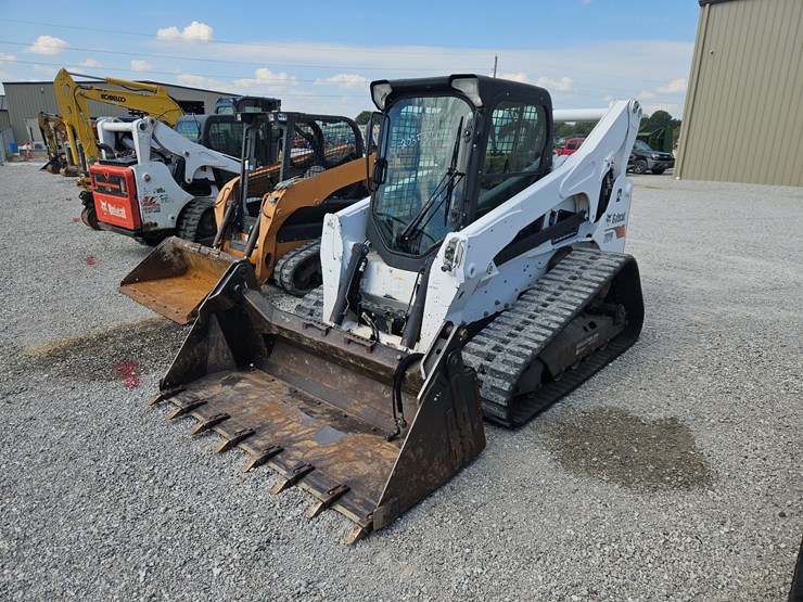 2020-bobcat-t870-image-1