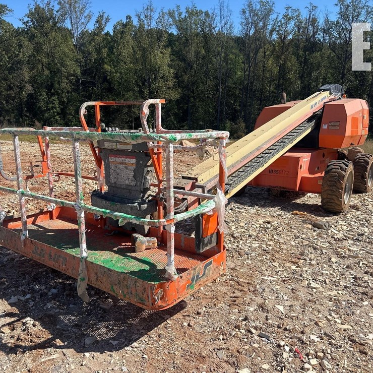 2015 JLG 600S