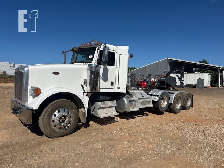 2012-peterbilt-367-image-1