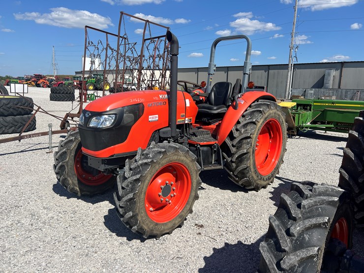 2020-kubota-m7060-image-1