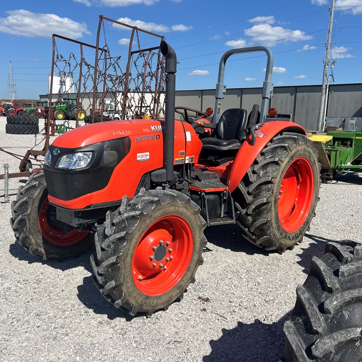 2020 KUBOTA M7060
