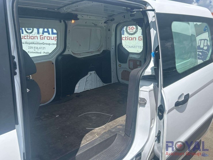 2017-ford-transit-connect-image-21