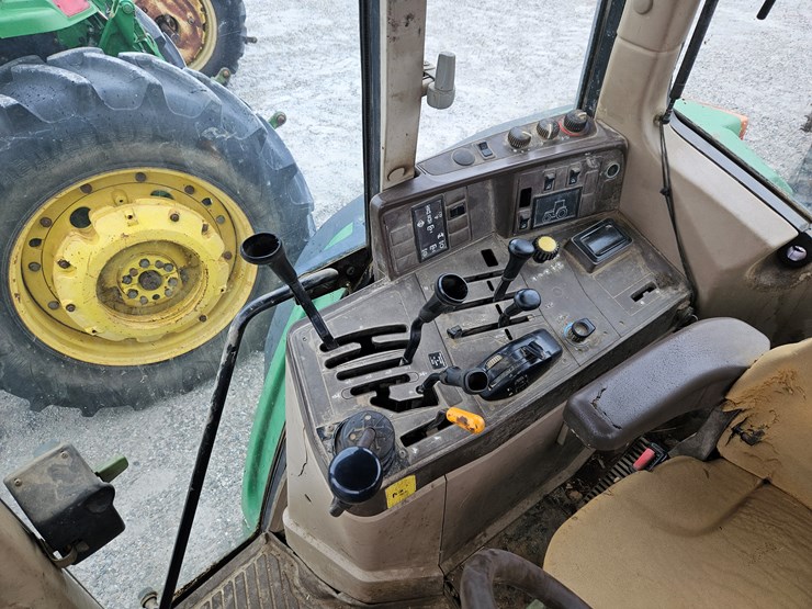 john-deere-6310-image-11