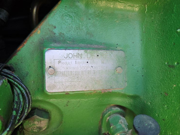 1995-john-deere-8300-image-17