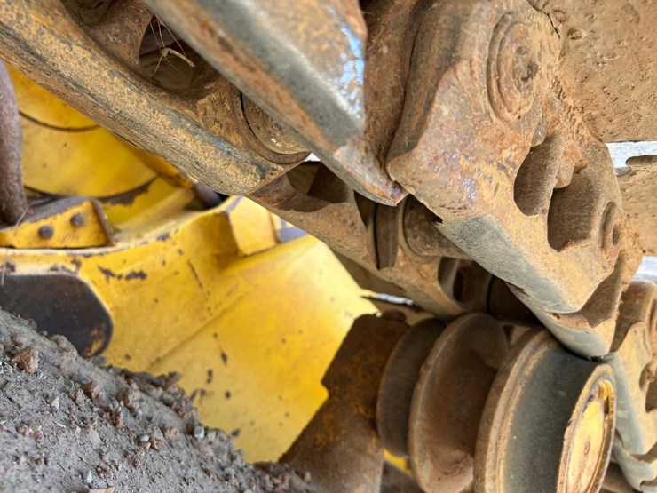 2017-komatsu-d51px-24-image-13
