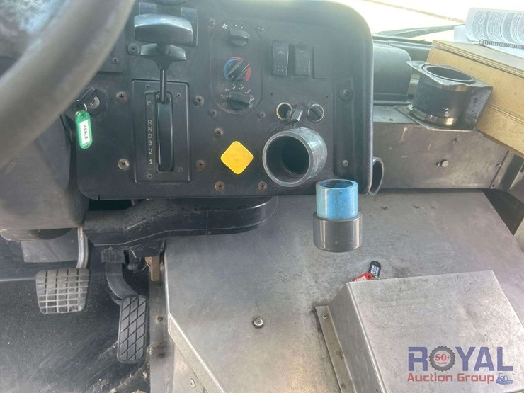 2014-freightliner-mt55-image-7