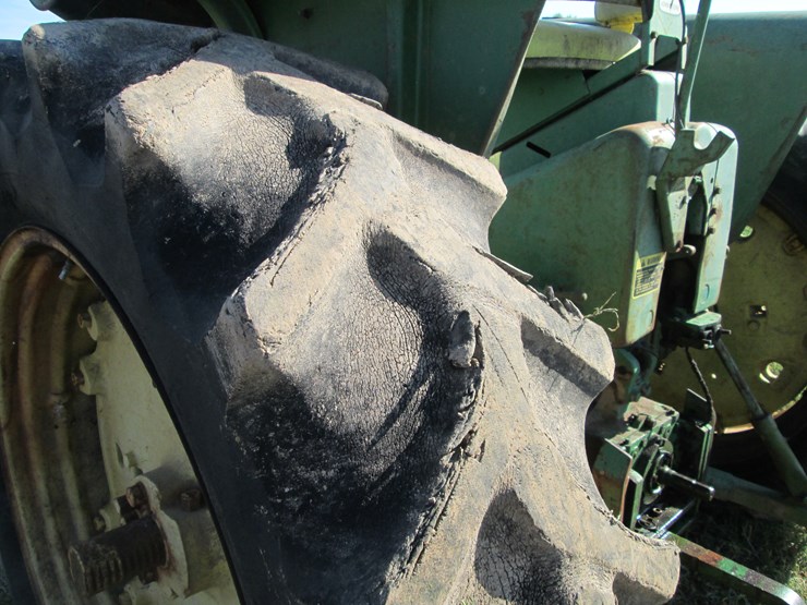 1963-john-deere-3010-image-5