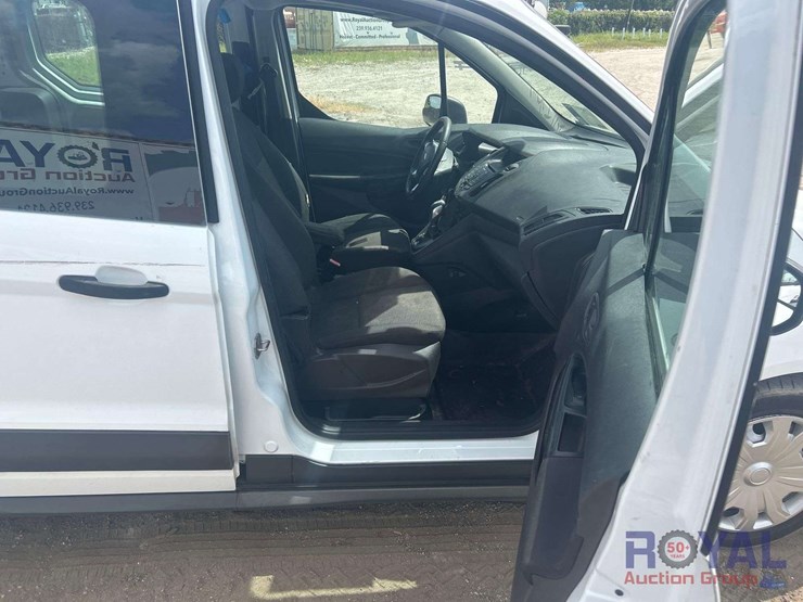 2017-ford-transit-connect-image-26