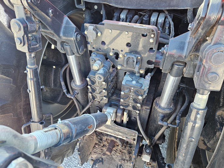2019-case-ih-magnum-310-image-17