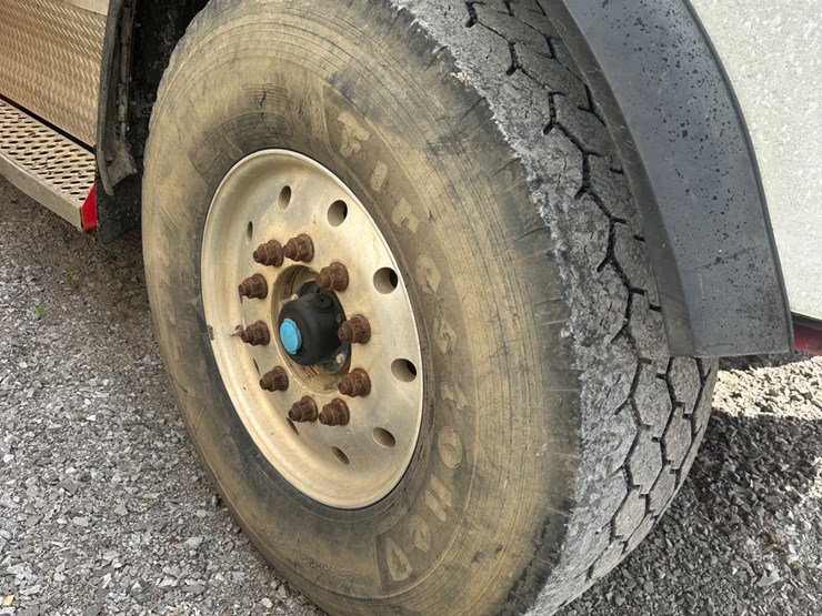 2009-kenworth-t800-image-4