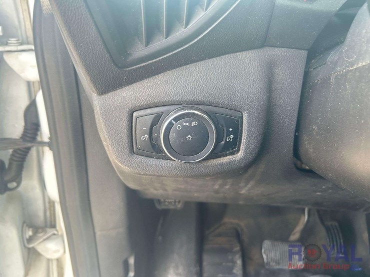2017-ford-transit-connect-image-13