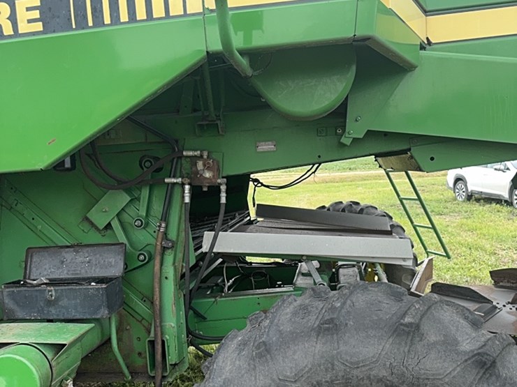 1995-john-deere-9600-image-22