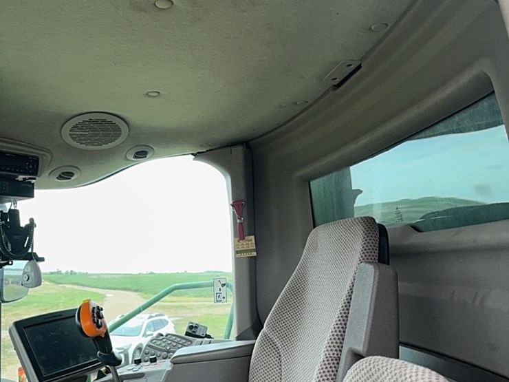 2013-john-deere-s690-image-58