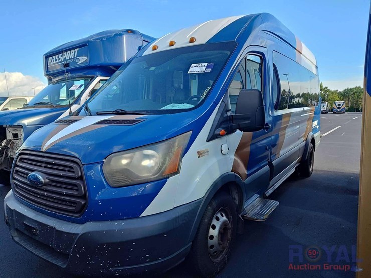 2017-ford-transit-image-1