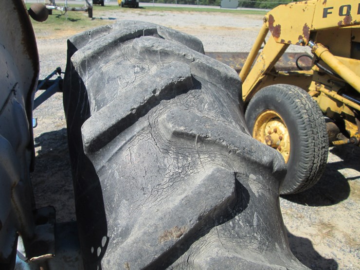 ford-3000-image-6