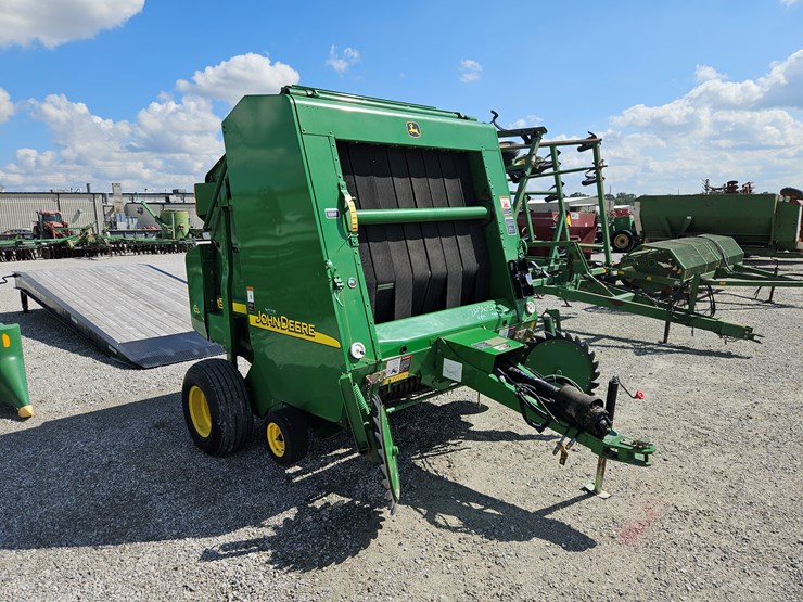 2005-john-deere-567-image-12