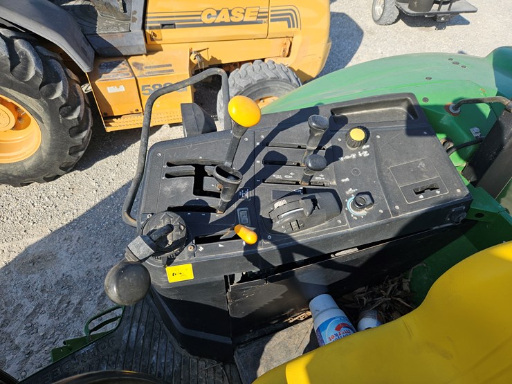 2004-john-deere-6320-image-11