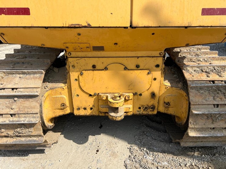 deere-750c-image-19