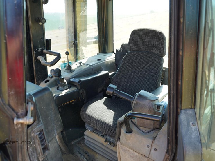 2007-caterpillar-d6n-lgp-image-11