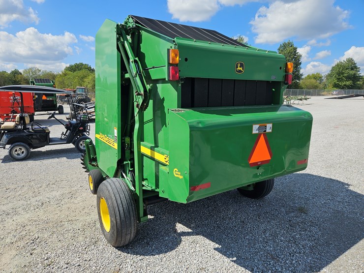 2005-john-deere-567-image-8