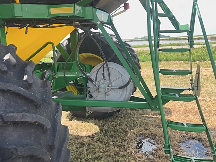 john-deere-1890-image-147