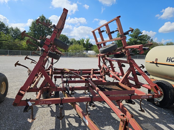 case-ih-4800-image-3