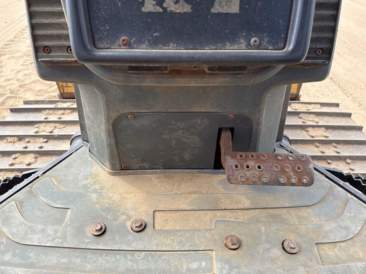 2016-caterpillar-d3k2-lgp-image-33