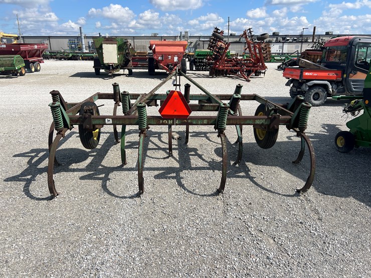 john-deere-1600-image-4